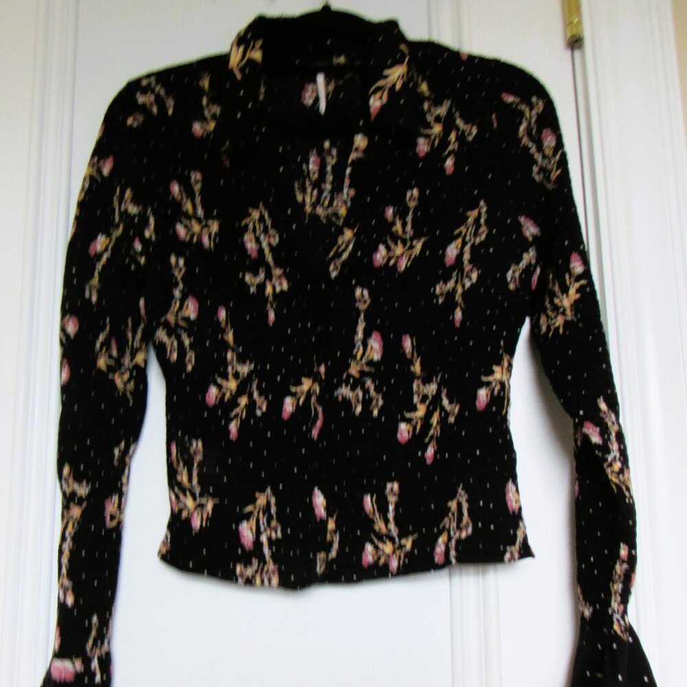 Free People Blouse, Black ,Floral, sz. L.Viscose, Stretch,